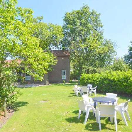 Cozy Holiday In With Private Garden Oisterwijk