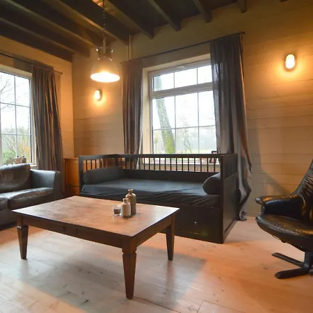 Cozy Holiday In With Private Garden Semesterbostad *