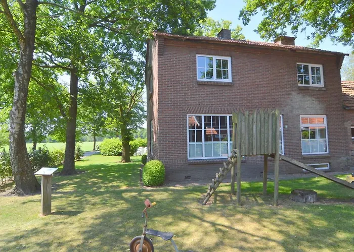 Holiday home Cozy Holiday Home In Oisterwijk With Private Garden *