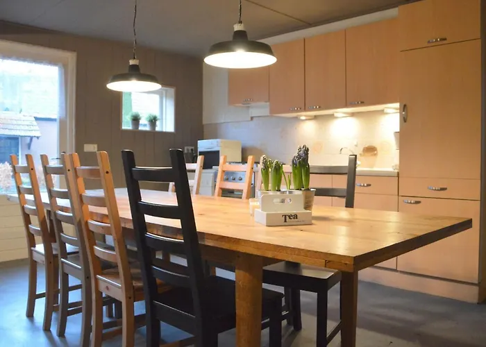 Cozy Holiday Home In Oisterwijk With Private Garden *